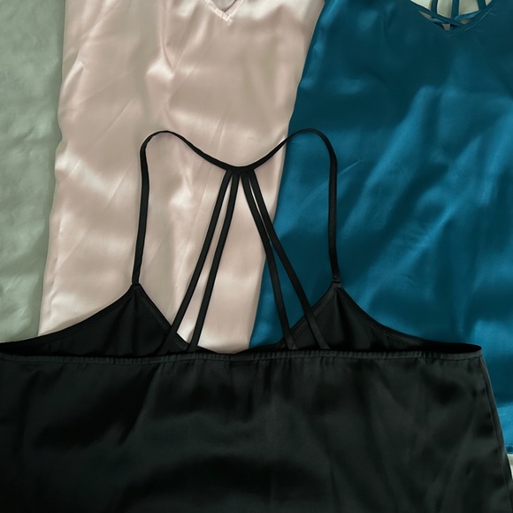 Women’s Silky Strappy Tops Sz Large - Picture 2 of 2